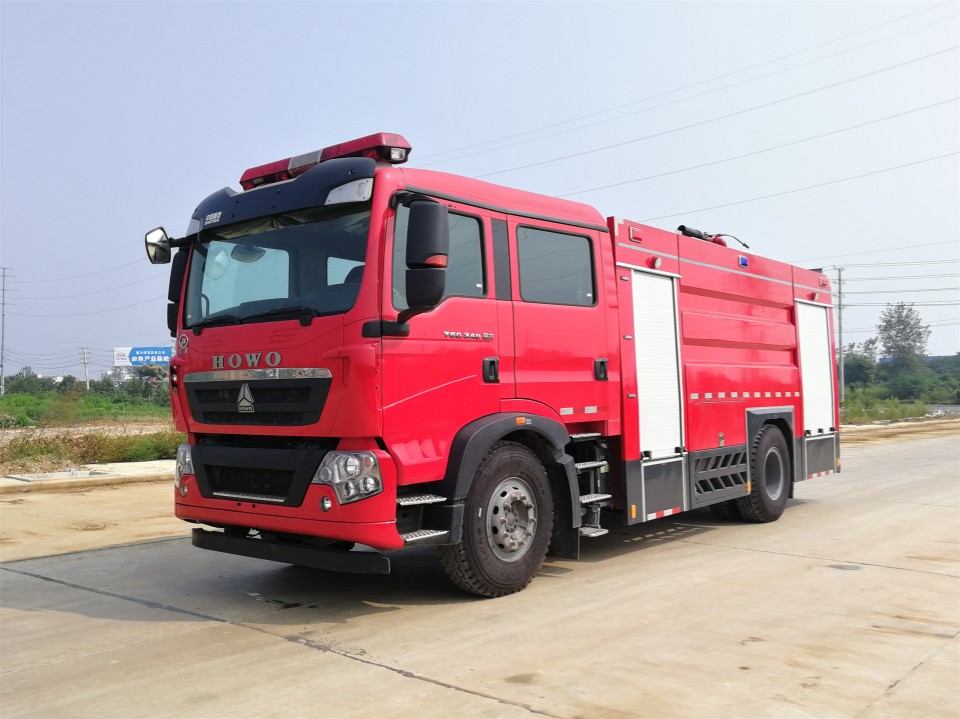 豪沃單橋水罐消防車（8噸）圖片